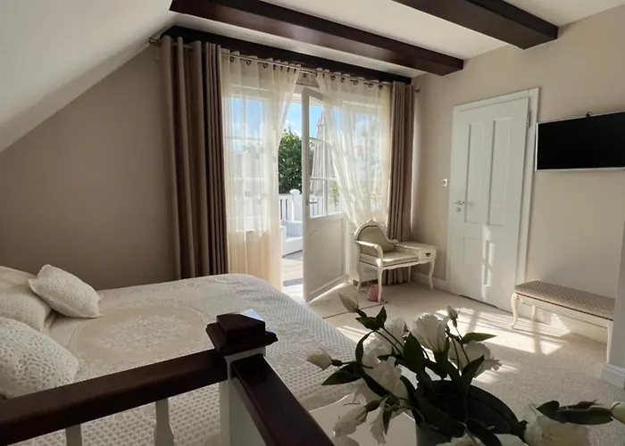 Bay Wynajem Domkow 度假居 斯瓦热沃