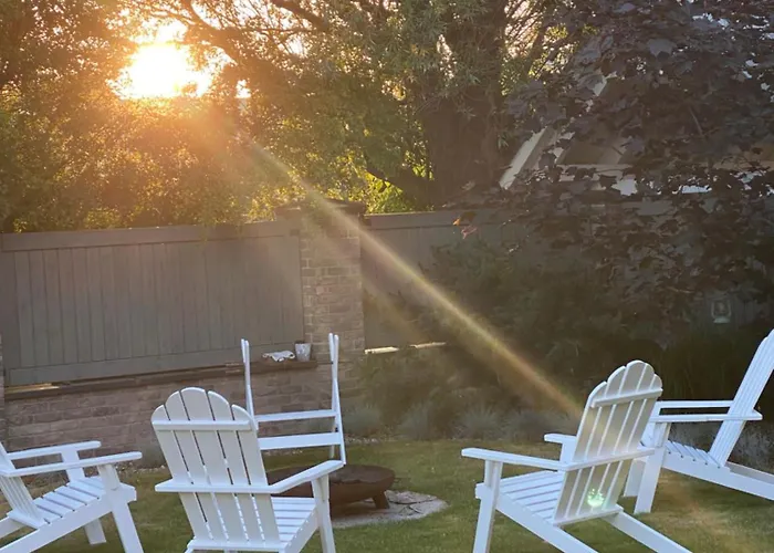 Bay Wynajem Domkow 度假居 *