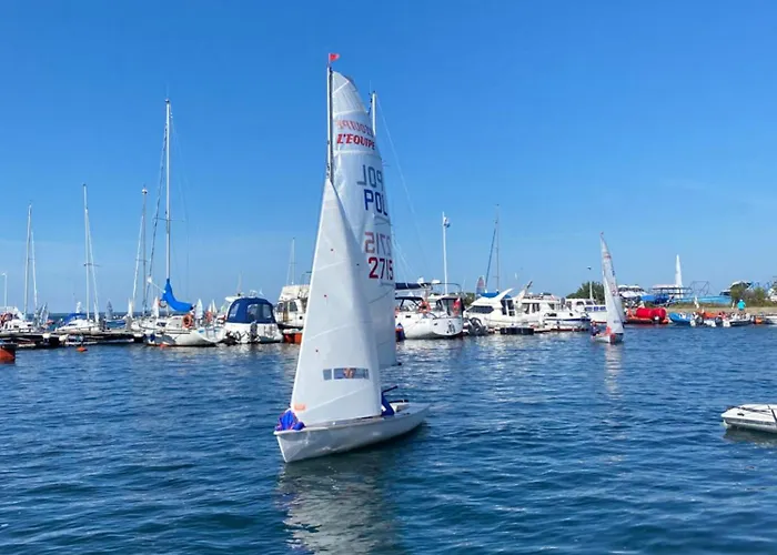 Bay Wynajem Domkow 度假居 斯瓦热沃